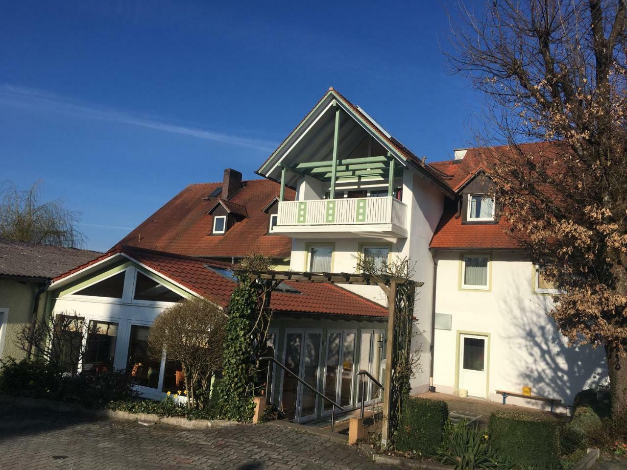 Gasthof Lindenwirt Denkendorf  Exterior foto